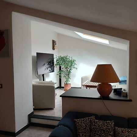 La Medievale 1 Guest House Pignone Exterior photo
